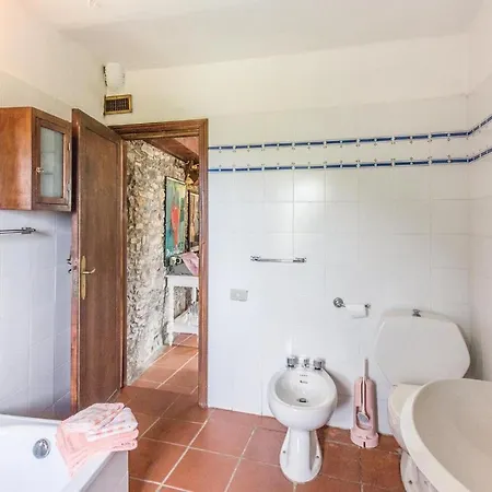 Casa Di Ettore アパート Comano